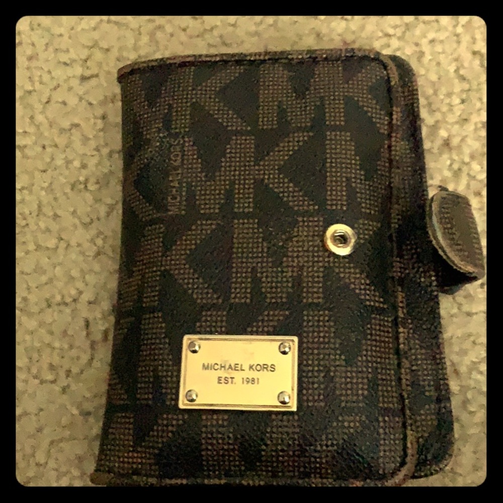 Michael Kors wallet